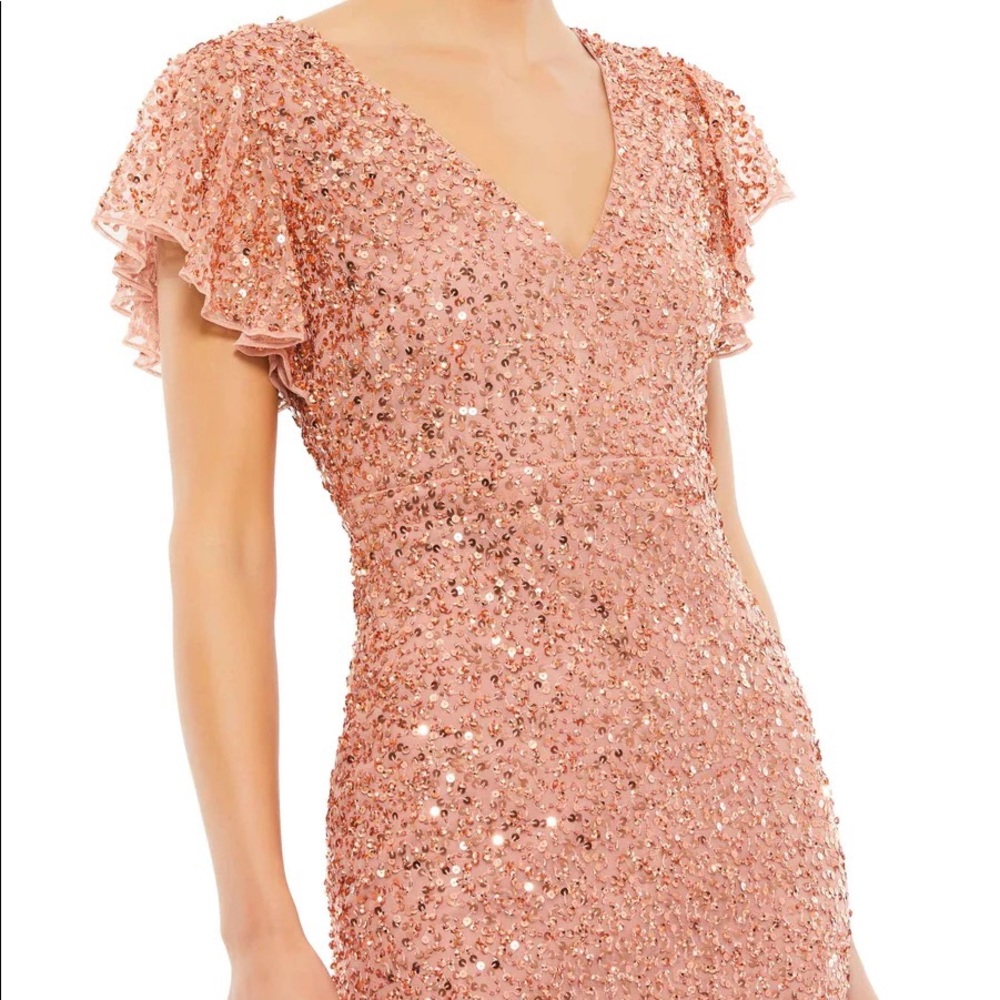 Mac Duggal Rose Gold Sequin V-Neck Flutter Sleeve Dress | Size 2. Rose Gold - Picture 8 of 8